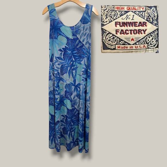 No 1 Funwear Factory women's blue floral sleeveless maxi dress - Picture 7 of 8